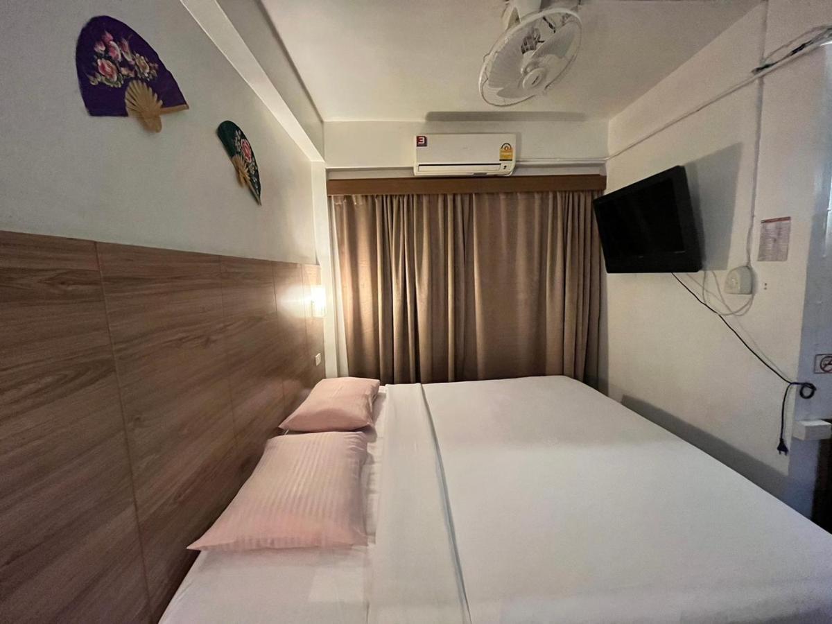 Baan Rachaya Appartement Chiang Mai Buitenkant foto